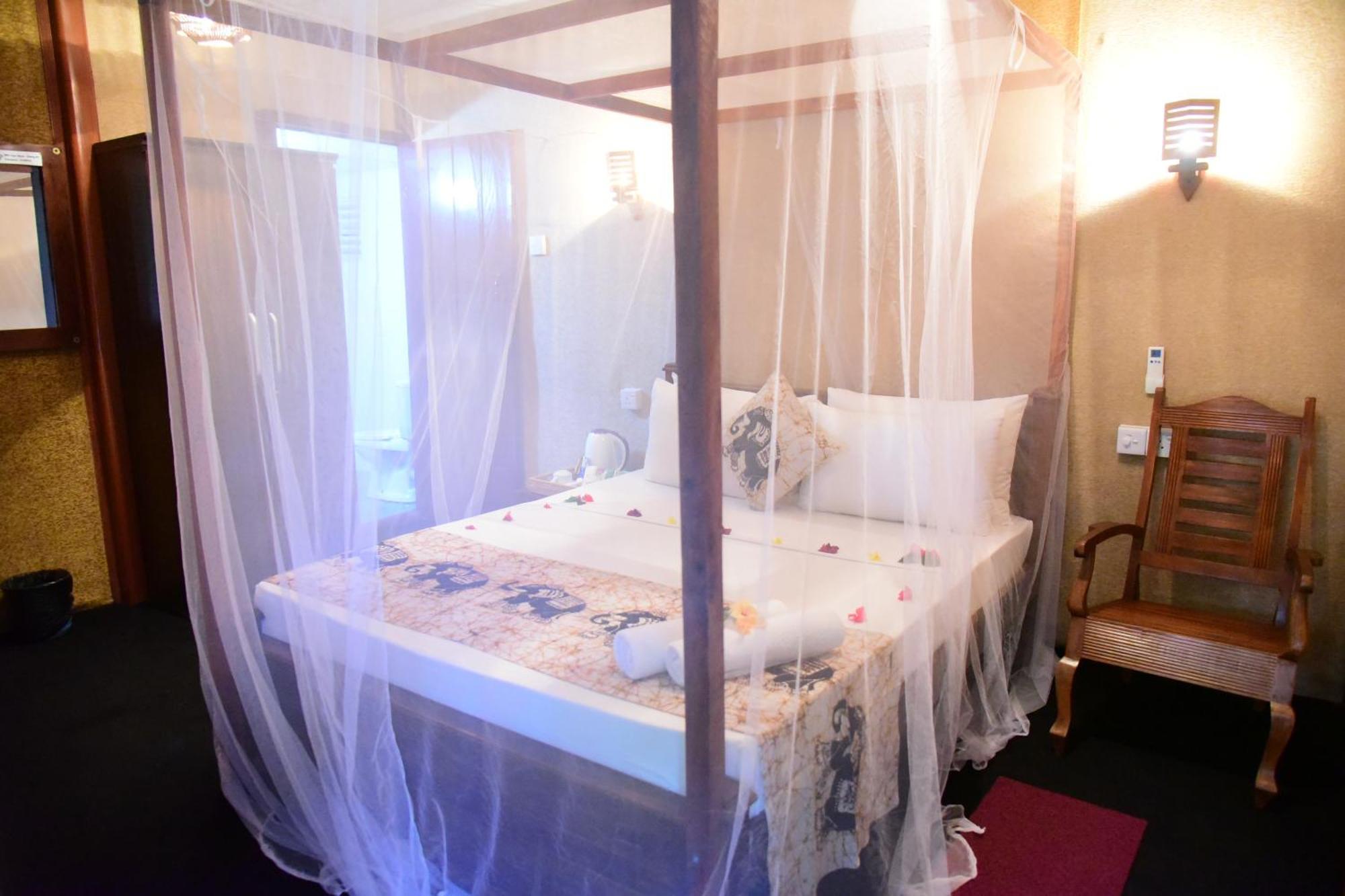 Villa Sunny Days Hikkaduwa Dış mekan fotoğraf